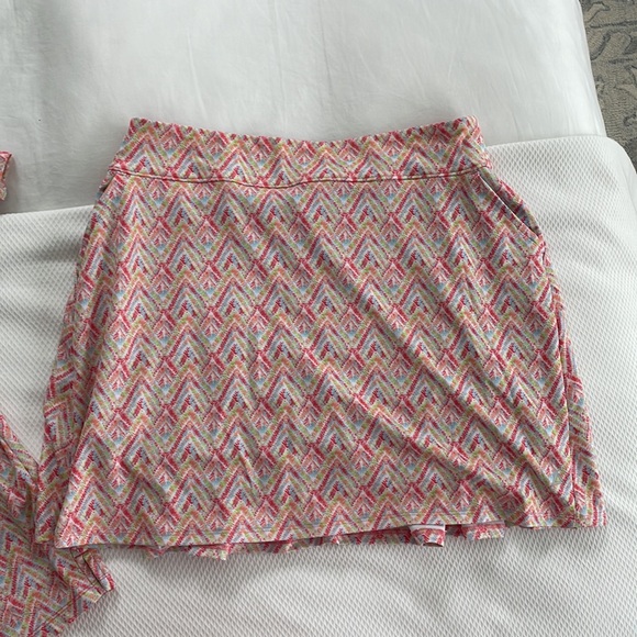 Bermuda Sands Golf Skort & 2 Tops-size L - Picture 4 of 4